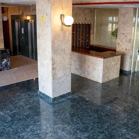 Las Palmeras 15d Apartamento *
