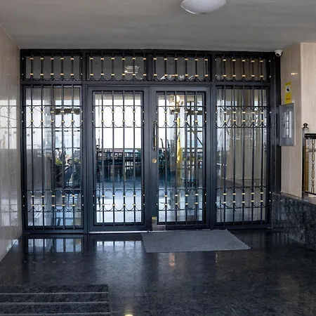 Las Palmeras 15d Apartamento *