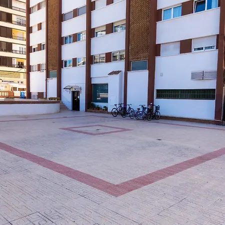 Las Palmeras 15d * Benidorm